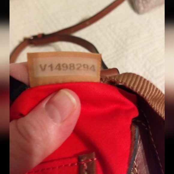 Dooney and Bourke Ostrich Small Zip Crossbody Signature Leather Collection Purse - Picture 8 of 12